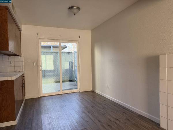 1648 W North Bear Creek Dr, Merced, CA 95348