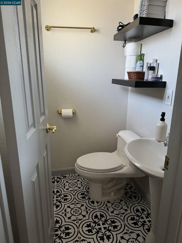 524 Ruth Way, Livermore, CA 94550