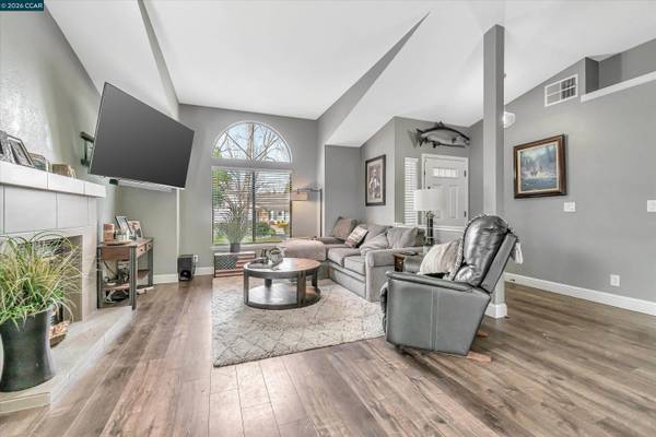 1060 Saint Andrews Dr, El Dorado Hills, CA 95762