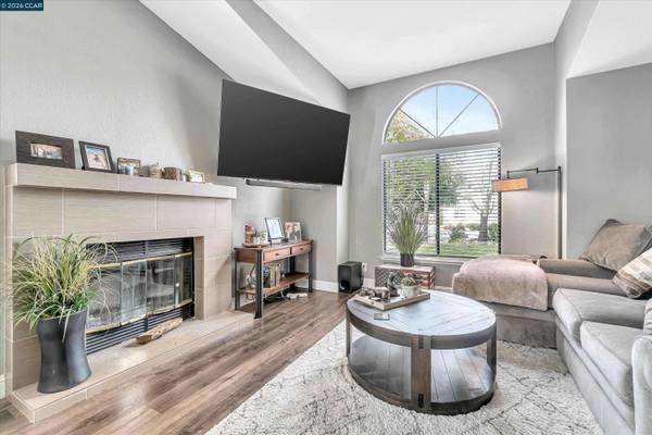 1060 Saint Andrews Dr, El Dorado Hills, CA 95762