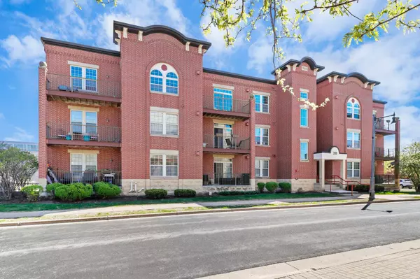 201 E Lane Street #103, Sun Prairie, WI 53590