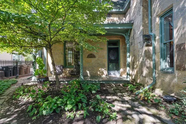 752 E Gorham Street, Madison, WI 53703