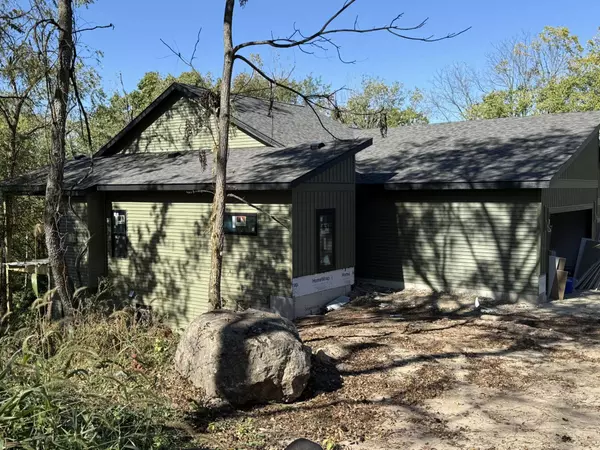 229 Whitetail Lane #27, Deerfield, WI 53531