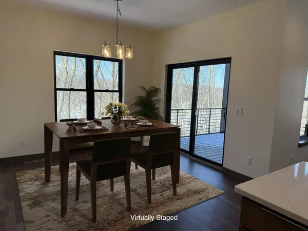214 Whitetail Lane #6, Deerfield, WI 53531