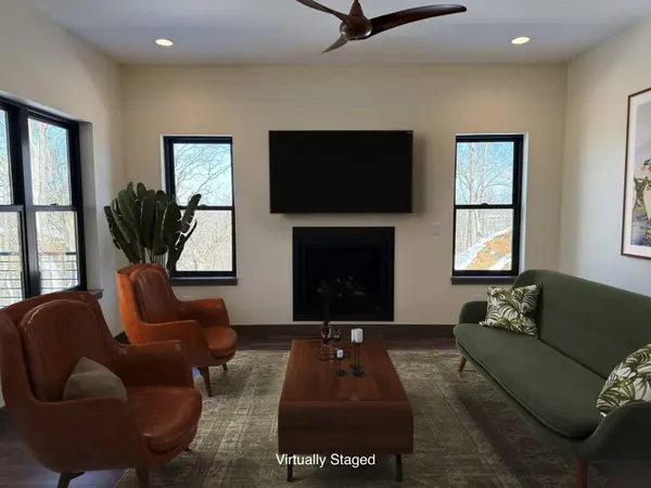 214 Whitetail Lane #6, Deerfield, WI 53531