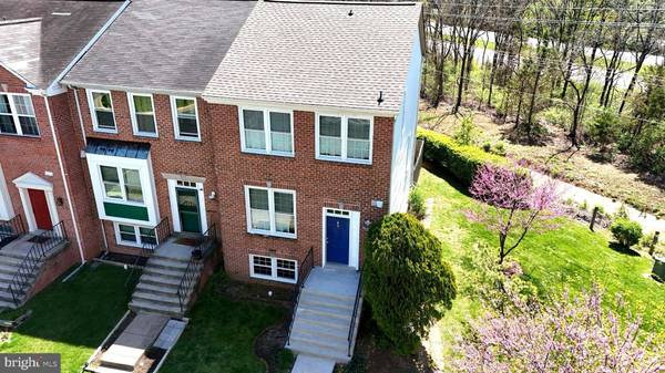 411 DAVIS AVE SW, Leesburg, VA 20175