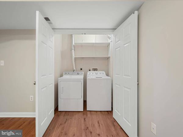 20760 APOLLO TER, Ashburn, VA 20147