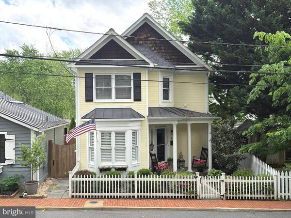 18 AYR ST SW, Leesburg, VA 20175