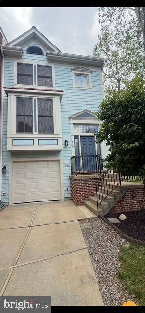 119 MAXIMILLIAN CT SW, Leesburg, VA 20175