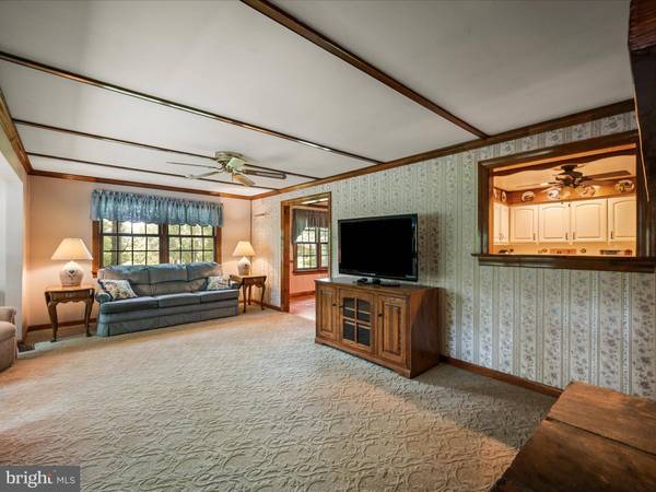 40240 BRADDOCK RD, Aldie, VA 20105
