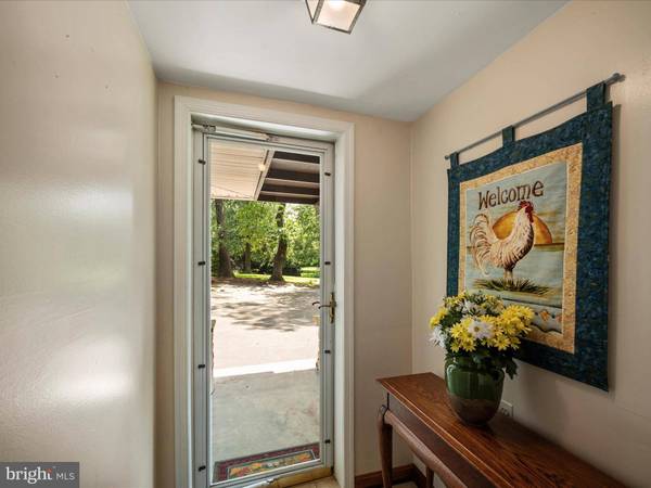 40240 BRADDOCK RD, Aldie, VA 20105