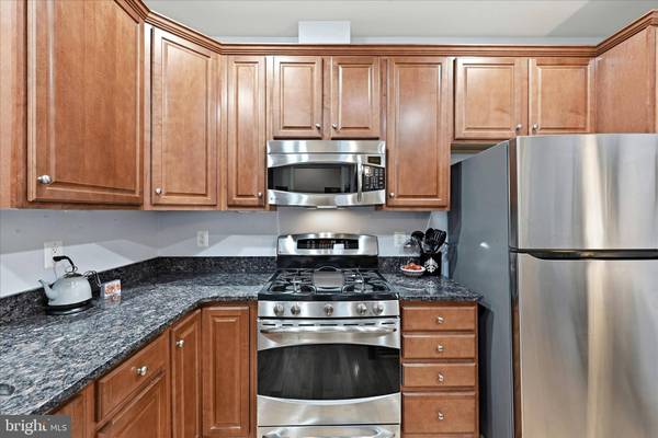 44397 OAKMONT MANOR SQ, Ashburn, VA 20147