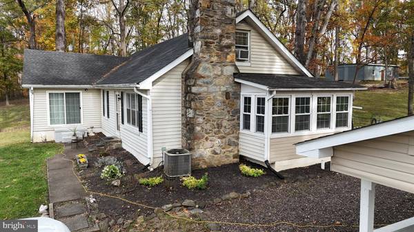 18758 TELEGRAPH SPRINGS RD, Purcellville, VA 20132