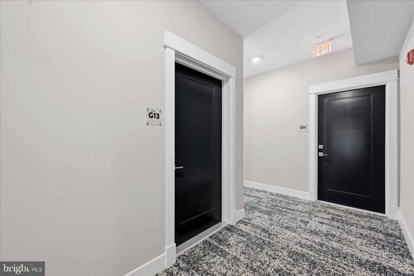 23651 HAVELOCK WALK TER #304, Ashburn, VA 20148