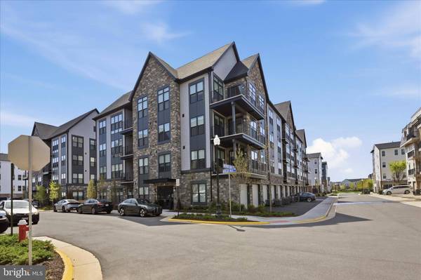 23651 HAVELOCK WALK TER #304, Ashburn, VA 20148