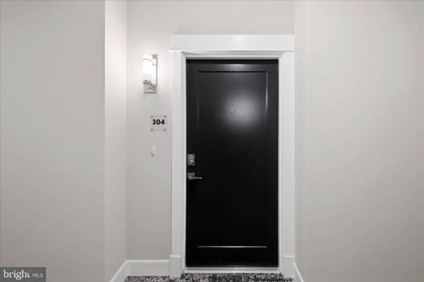 23651 HAVELOCK WALK TER #304, Ashburn, VA 20148