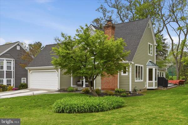 320 LOUDOUN ST SW, Leesburg, VA 20175