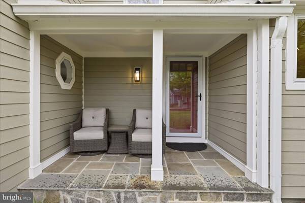 320 LOUDOUN ST SW, Leesburg, VA 20175