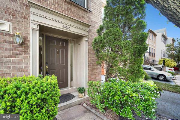 44030 GALA CIR, Ashburn, VA 20147