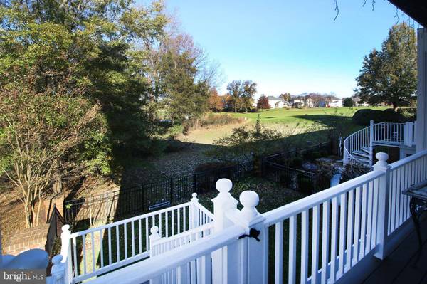 18400 LANIER ISLAND SQ, Leesburg, VA 20176
