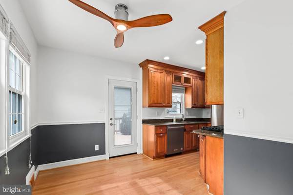 1200 N ROOSEVELT ST, Arlington, VA 22205