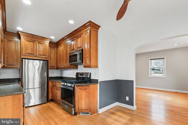1200 N ROOSEVELT ST, Arlington, VA 22205