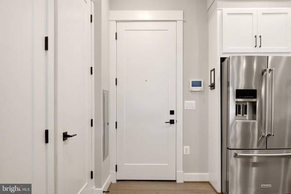 5 STATIONMASTER ST SE #102, Leesburg, VA 20175