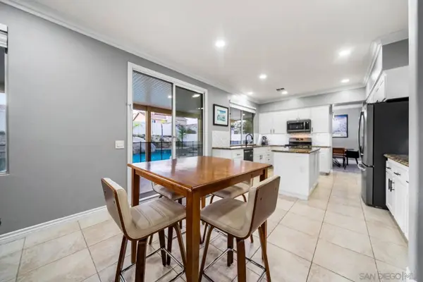 40597 Symphony Park Ln, Murrieta, CA 92562