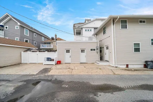 308 11th St #C, Ocean City, NJ 08226