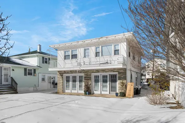 11 E 7th St #A, Ocean City, NJ 08226