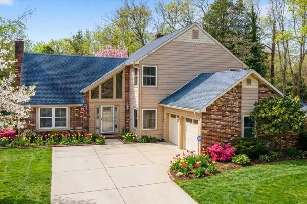 13 Somers Ave, Ocean View, NJ 08230