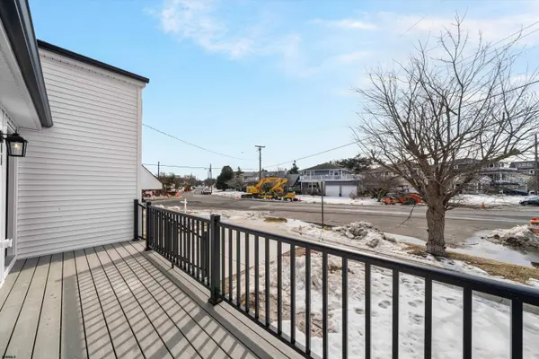 104 Crescent Rd, Ocean City, NJ 08226