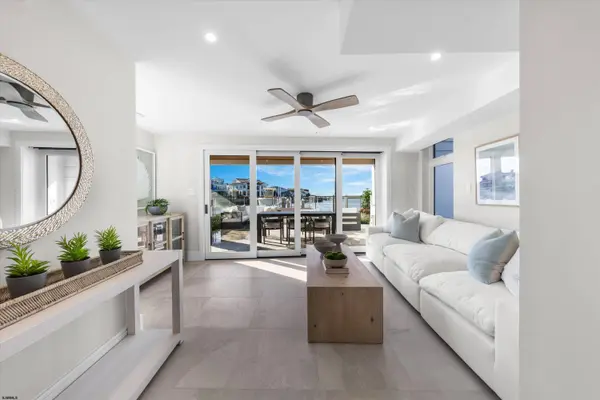 233 W 17th St, Ocean City, NJ 08226