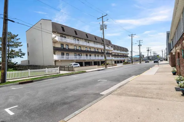 23 39th St #B, Sea Isle City, NJ 08243