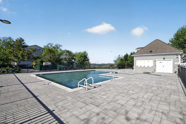 83 Windjammer Dr #83, Somers Point, NJ 08244