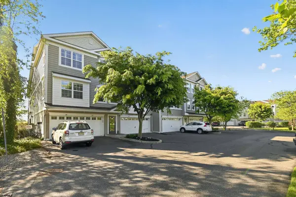 83 Windjammer Dr #83, Somers Point, NJ 08244