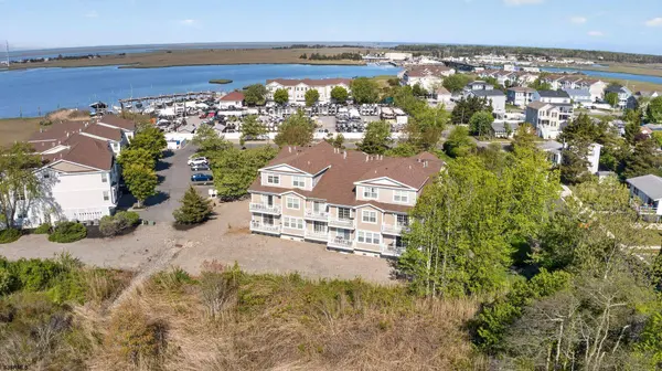 83 Windjammer Dr #83, Somers Point, NJ 08244
