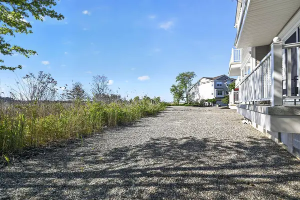 83 Windjammer Dr #83, Somers Point, NJ 08244