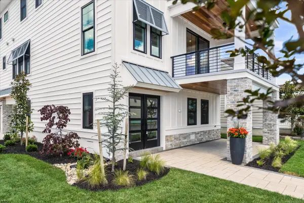 7311 Monmouth Ave, Ventnor, NJ 08406