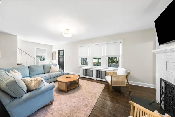 21 Laurel Ave, Linwood, NJ 08221