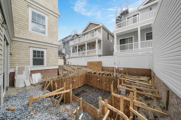 29 Sunset Pl, Ocean City, NJ 08226