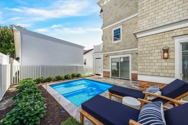 29 Sunset Pl, Ocean City, NJ 08226