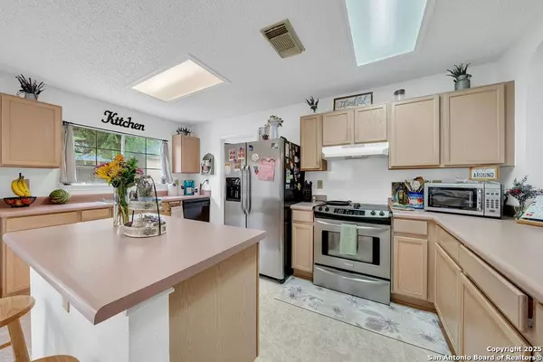 5830 Spring Pebble, San Antonio, TX 78247