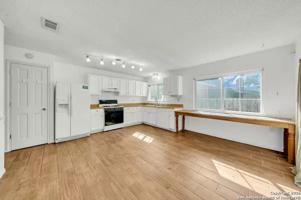 5719 Fort Clinton, San Antonio, TX 78233