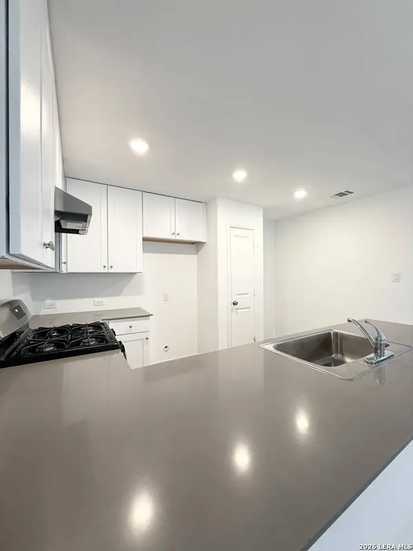 713 Kildeer Trl, New Braunfels, TX 78132