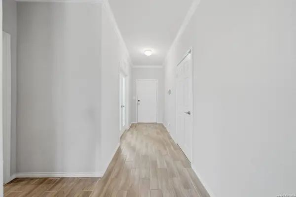 11131 HILLTOP BARN, San Antonio, TX 78254