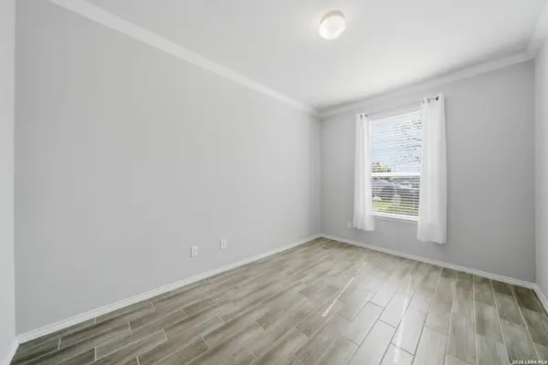 11131 HILLTOP BARN, San Antonio, TX 78254