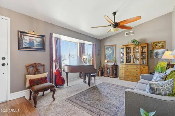 6517 E INGLEWOOD Street, Mesa, AZ 85205