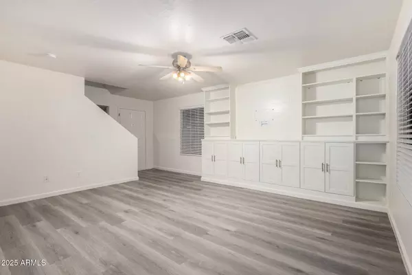 10831 E AZALEA Avenue, Mesa, AZ 85208