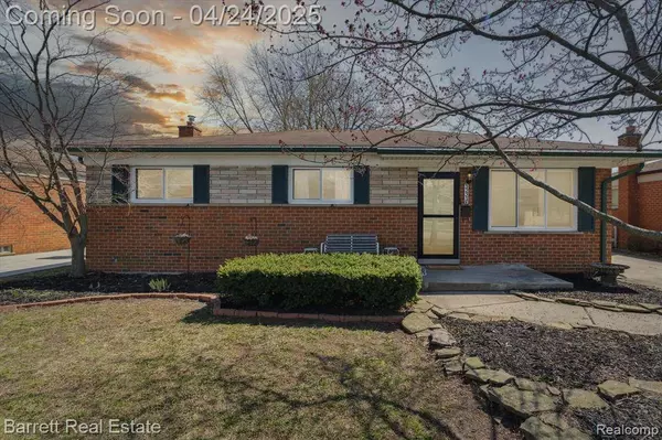 32534 BEECHWOOD Drive, Warren, MI 48088